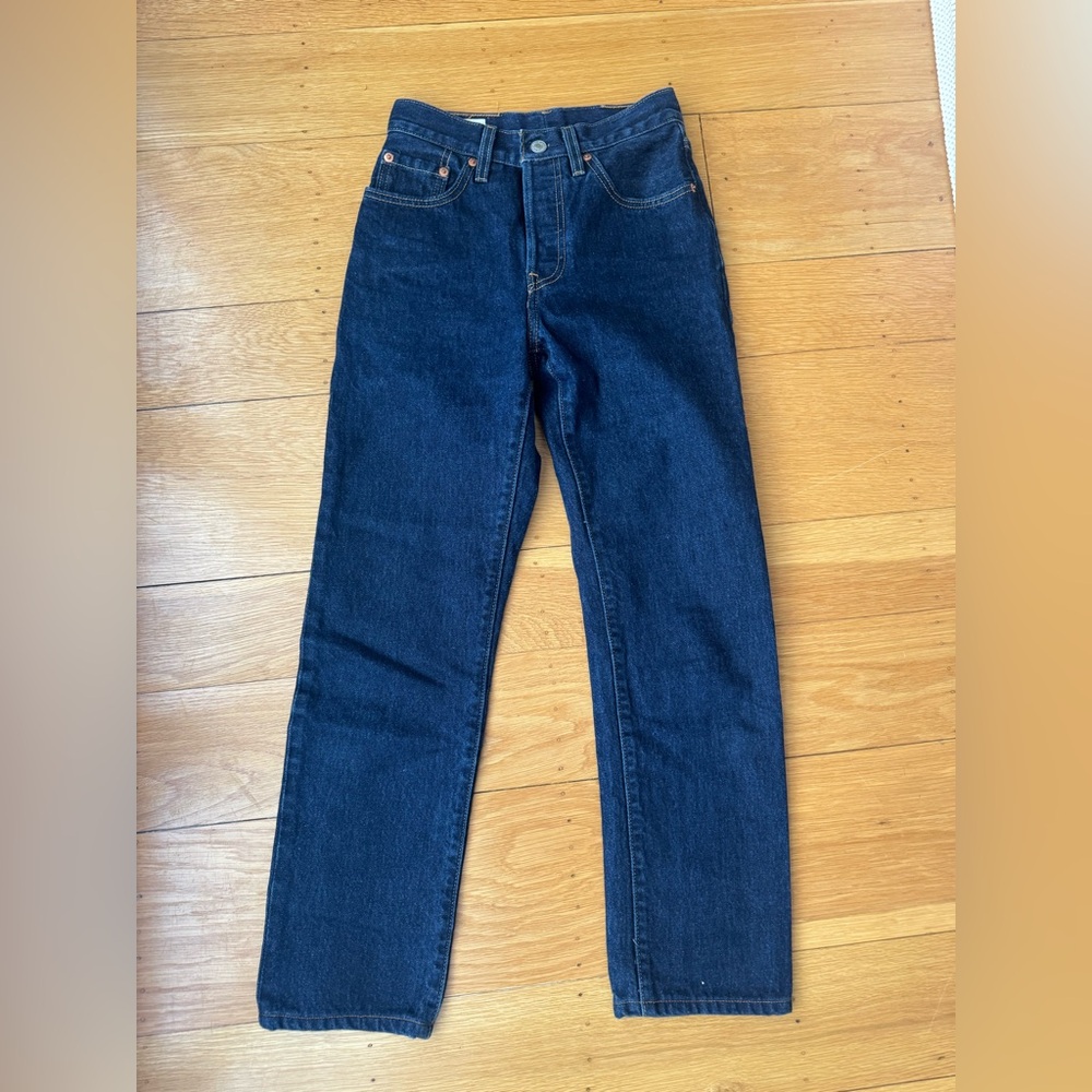 Levi's 501s - Size 24